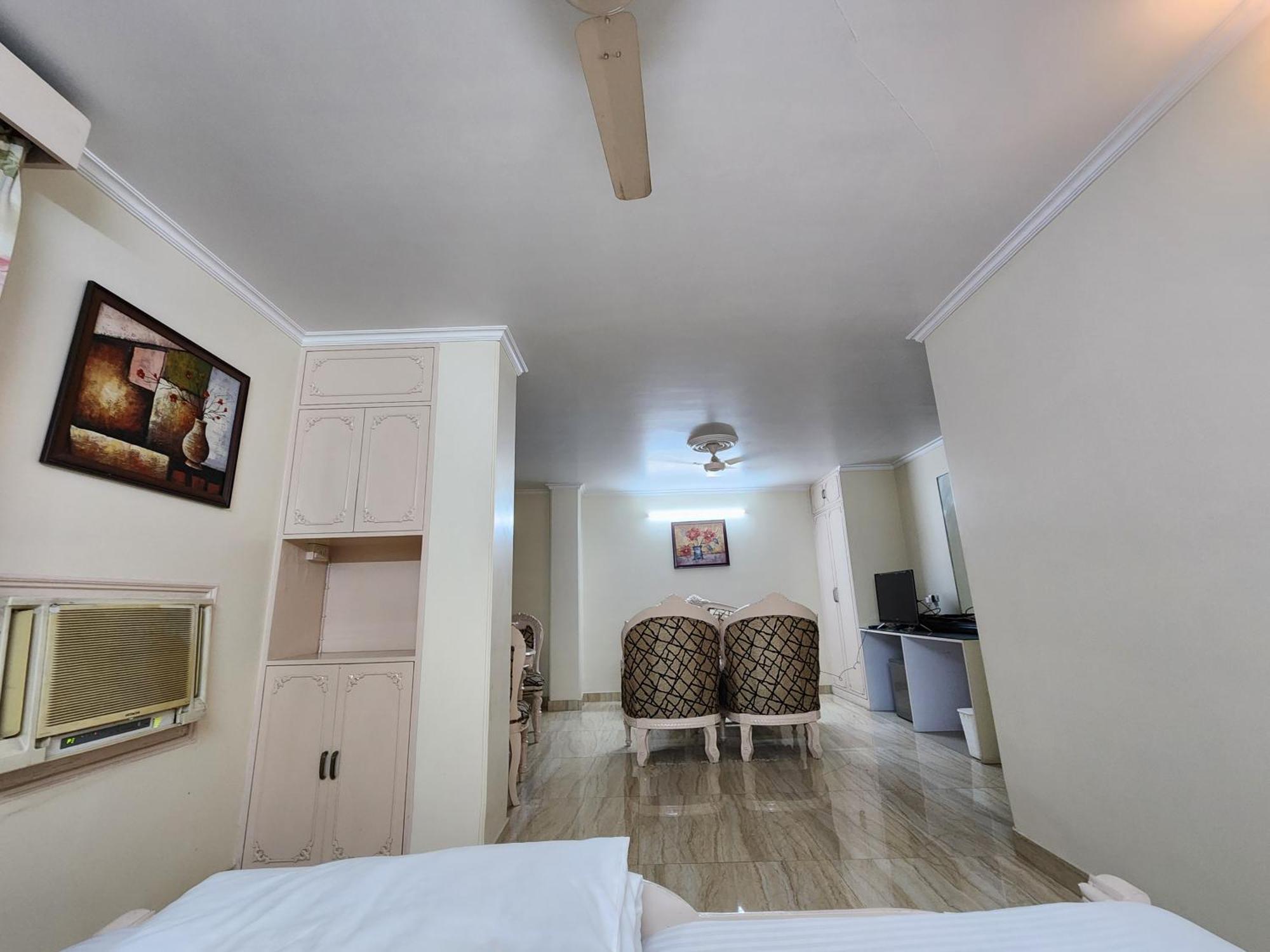 Hotel Mayur Deluxe Meerut Exterior photo