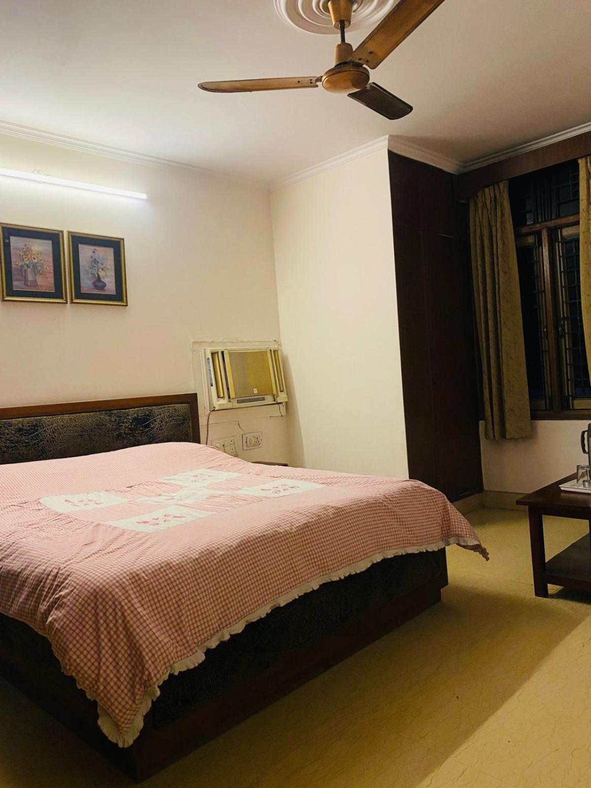 Hotel Mayur Deluxe Meerut Exterior photo